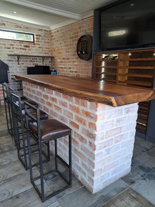 3 Bedroom Property for Sale in Vredekloof East Western Cape